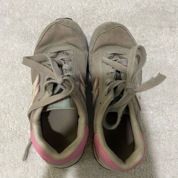 New Balance Girls Pink Gray 515 Sneakers US 1.5 EU 33 Athletic Running Shoes - Picture 4 of 11